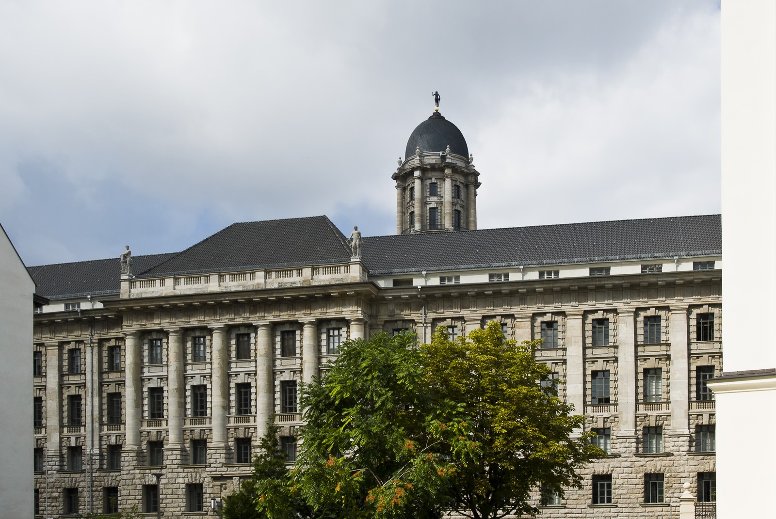 Bâtiment néo-classique