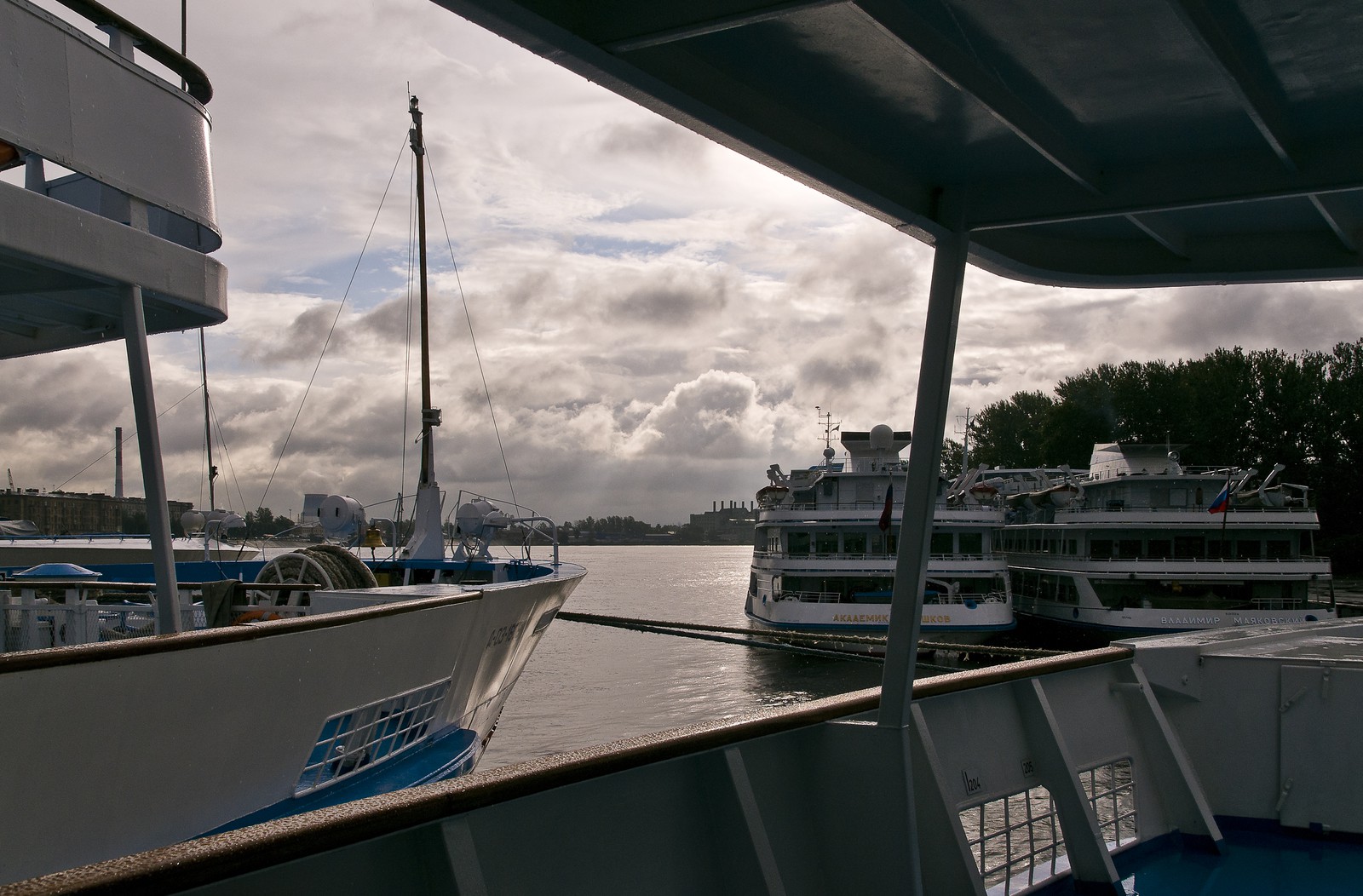 Bateaux amarrés
