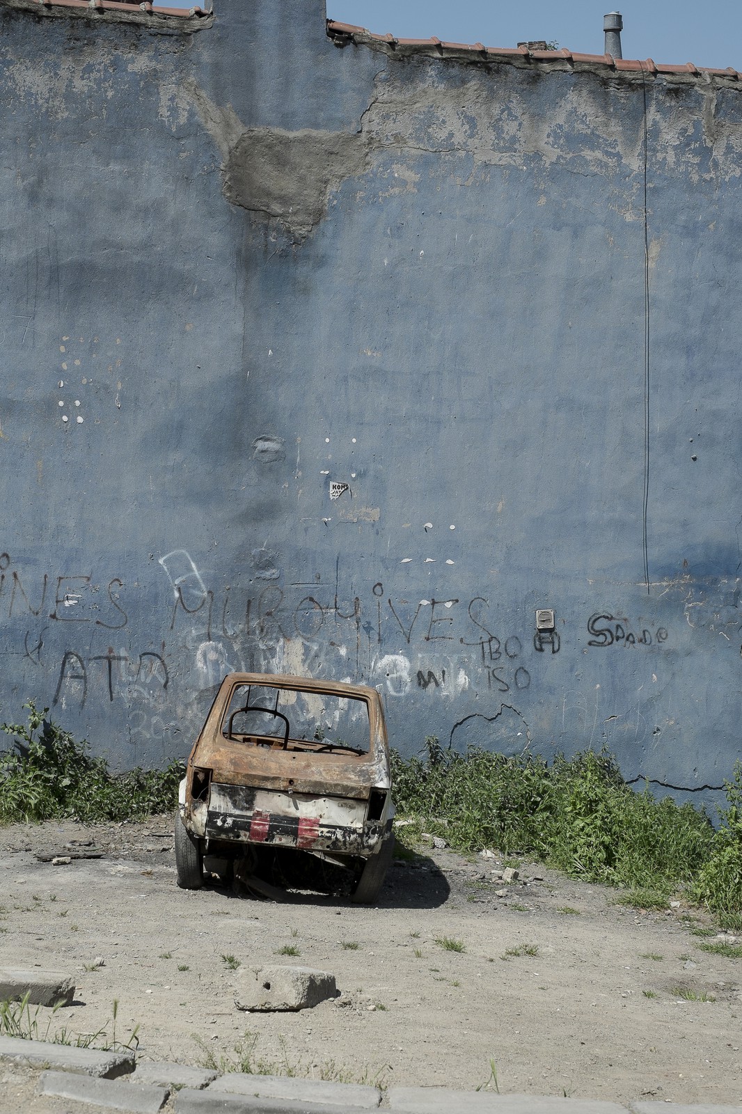 Carcasse de voiture
