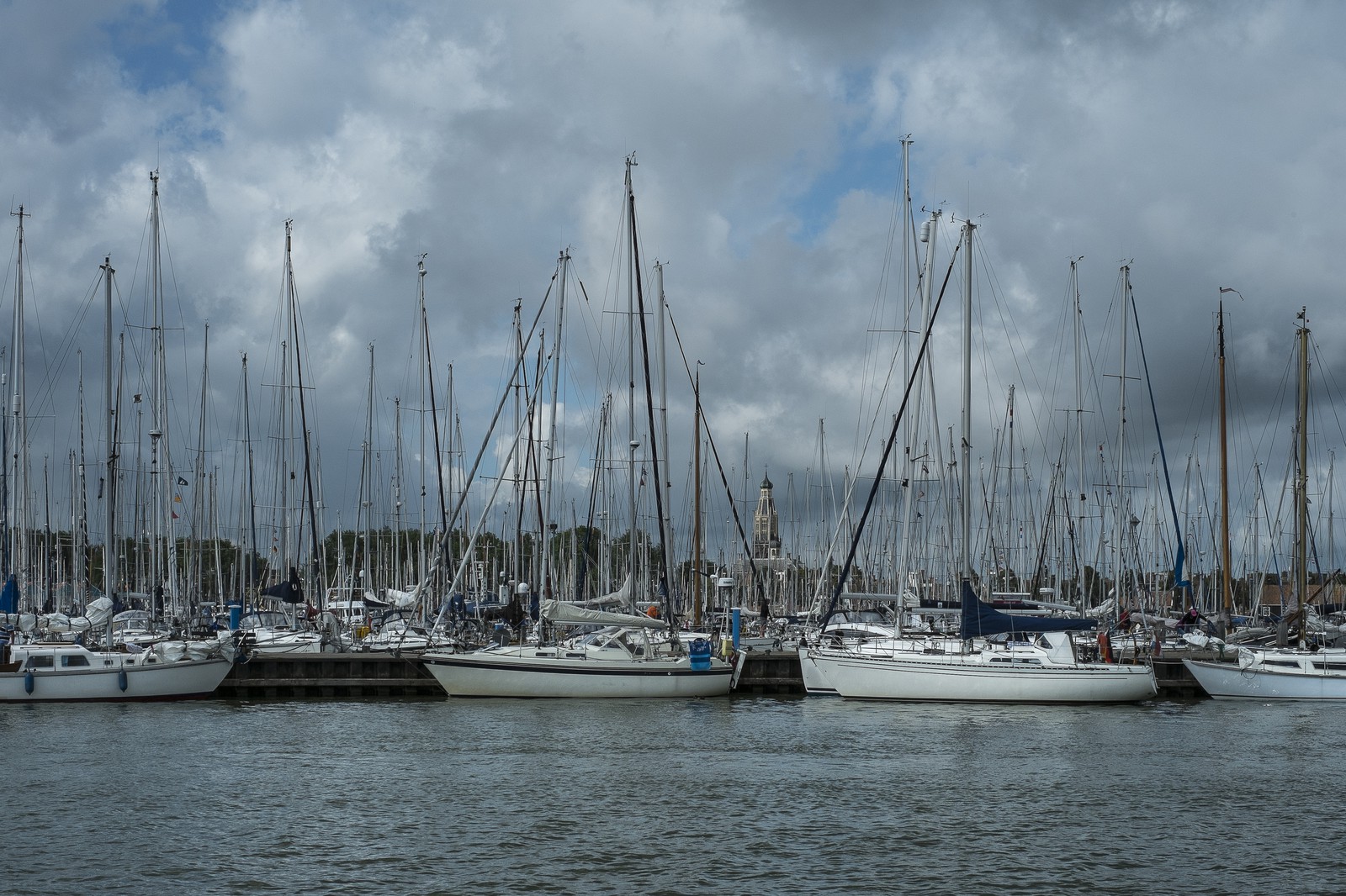 Sous les nuages