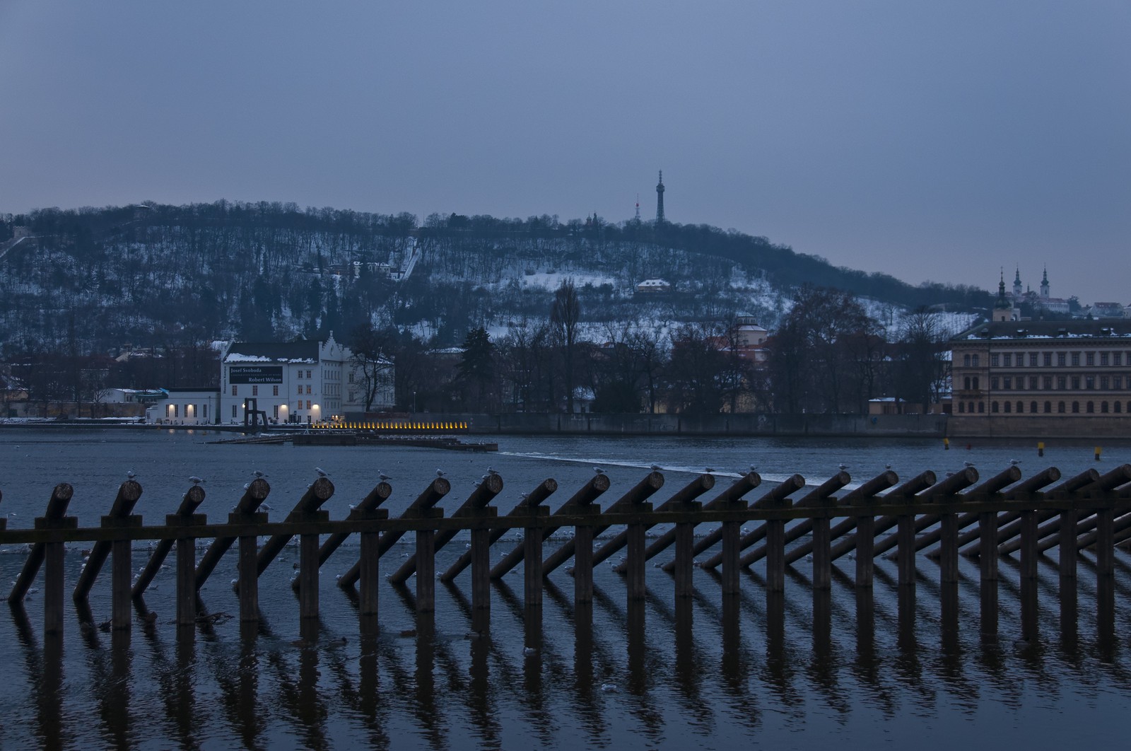 Prague, la Vltava de nuit