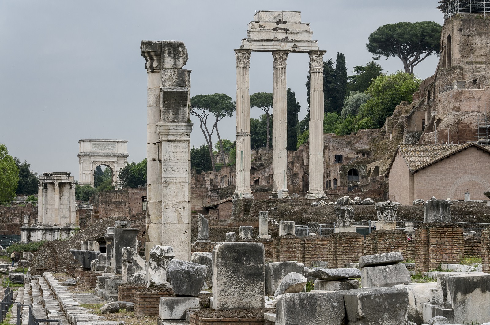Vue partielle du forum Romain