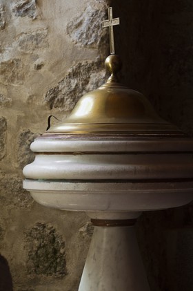 Fonds baptismaux